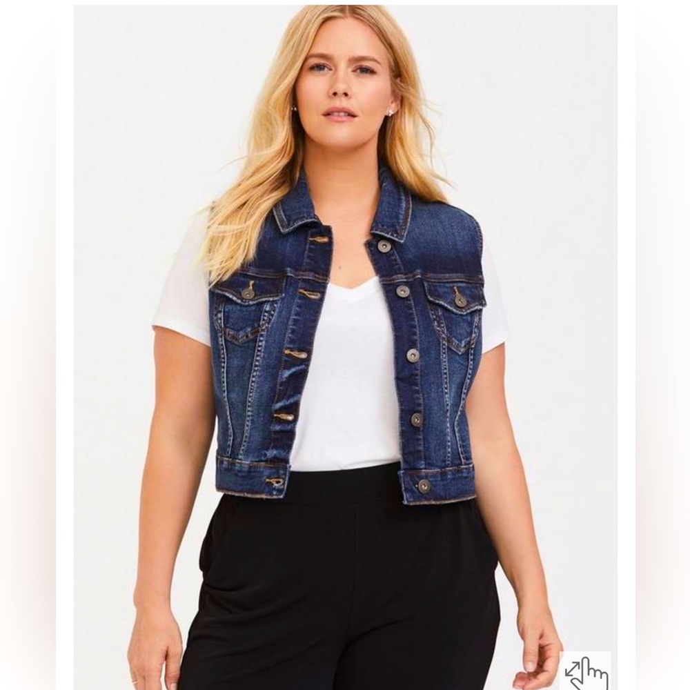 Torrid size 1 dark wash cropped denim vest plus size punk